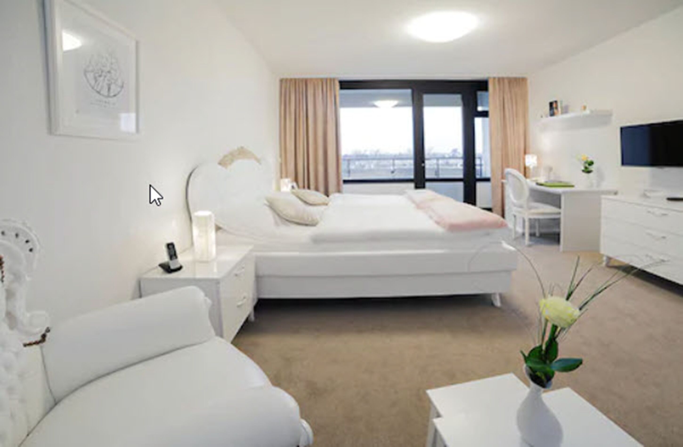 premium double room | hypo-allergenic bedding, individually decorated, desk, blackout curtains