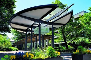 Property entrance - Eilenriedestift Hotel (Hannover)