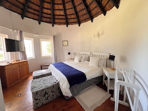 Standard Double Room | 1 bedroom, free WiFi, bed sheets - The Whaling Station Guesthouse (Plettenberg Bay)