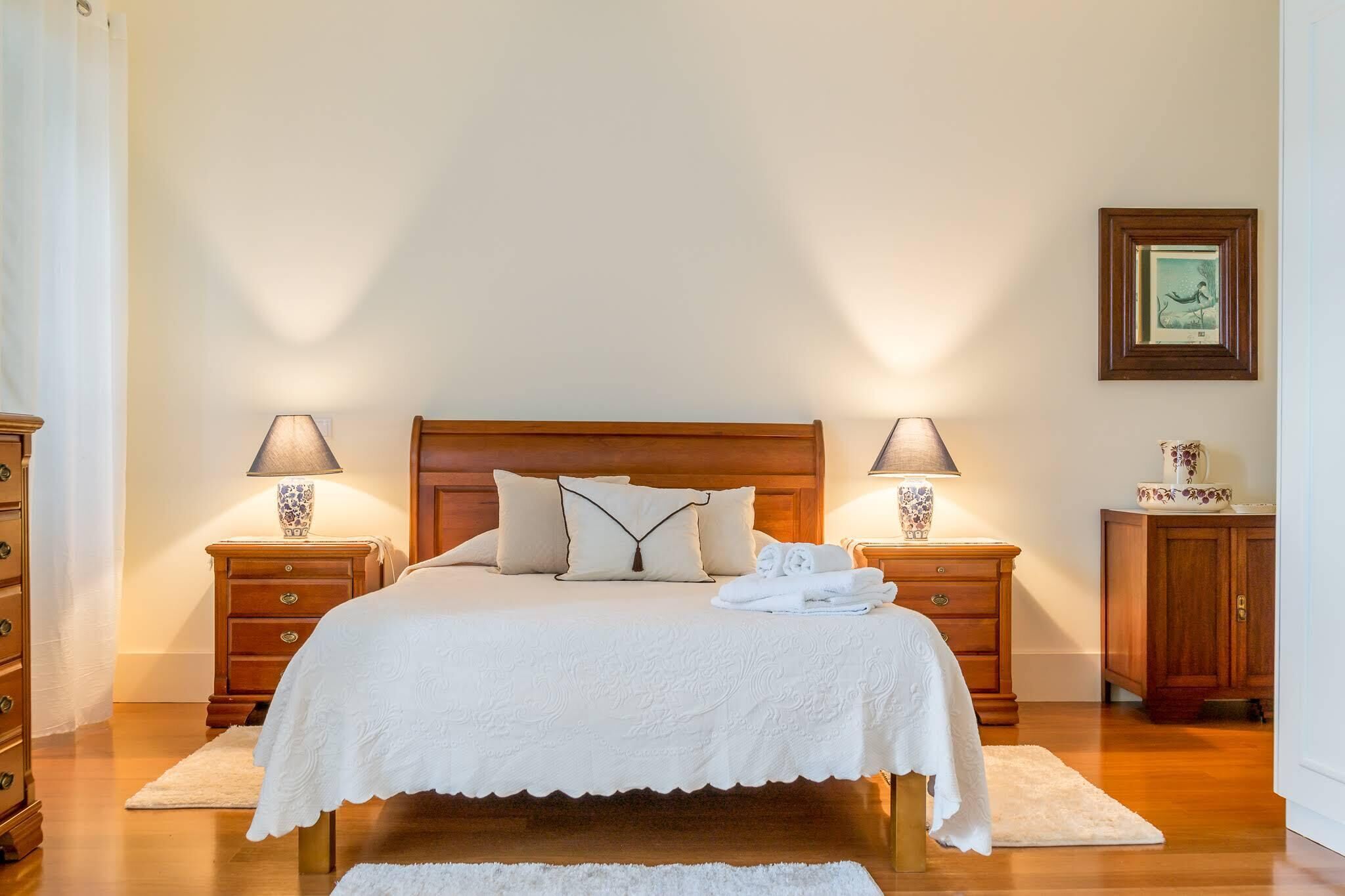 Kahden hengen huone | Äänieristys, lisävuoteet, ilmainen Wi-Fi, vuodevaatteet