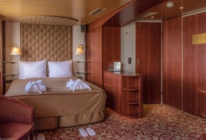 商務套房, 2 間浴室, 河景 | 浴室 | 淋浴設備、免費盥洗用品、吹風機、毛巾