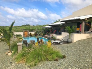 Front of property - Hidden Hill Condos Aruba (Noord)