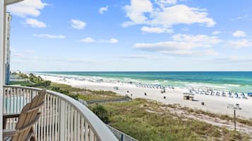 Condo, 3 Bedrooms, Sea View, Beachfront (402) | View from room