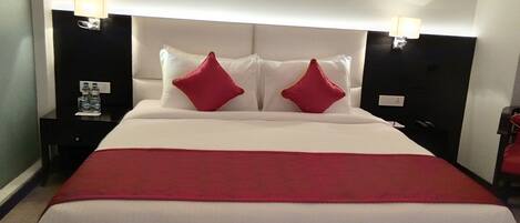 Premium bedding, minibar, in-room safe, desk