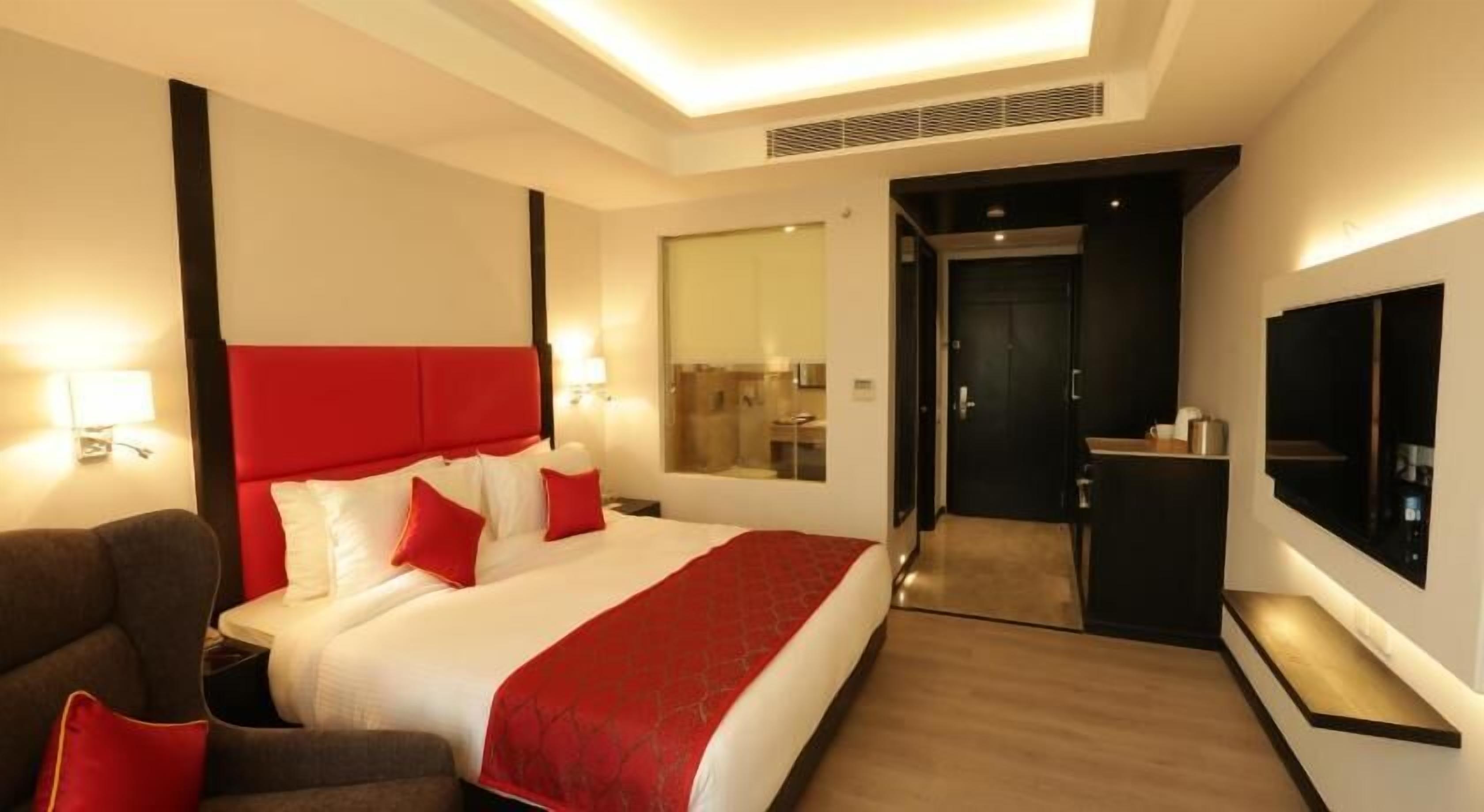 Premium bedding, minibar, in-room safe, desk