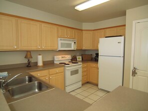 Condo, 2 Bedrooms | Private kitchen - Beach Bucket GC1006 (Port Aransas)