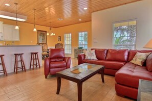 House, 3 Bedrooms | Living area