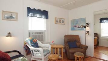 House, 1 Bedroom | Living area | DVD player