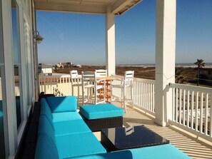 Talo, 6 makuuhuonetta | Terassi/patio