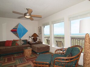 Huoneisto, 2 makuuhuonetta | Oleskelualue | DVD-soitin