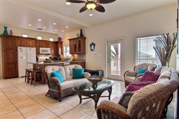 House, 6 Bedrooms | Living area | DVD player - Tangerine Dreamhouse 2057SP (Port Aransas)