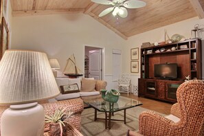 Huoneisto, 2 makuuhuonetta | Oleskelualue | DVD-soitin