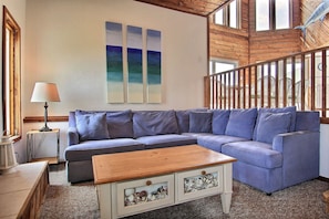 Huis, 4 slaapkamers | Woonruimte | Een dvd-speler