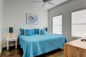 House, 3 Bedrooms | 3 bedrooms, free WiFi - Casita Margarita 3VW (Port Aransas)