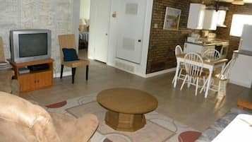 Leilighet, 2 soverom | Oppholdsområde | DVD-spiller