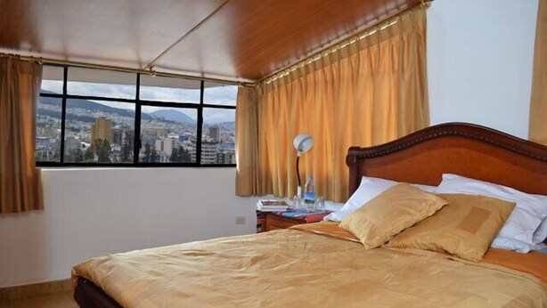 Unclassified image, 1 of 14, button - The Quito Guest House with Yellow Balconies (Quito)