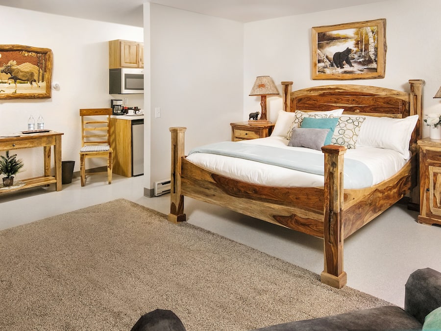 Premium bedding, down comforters, pillowtop beds, desk