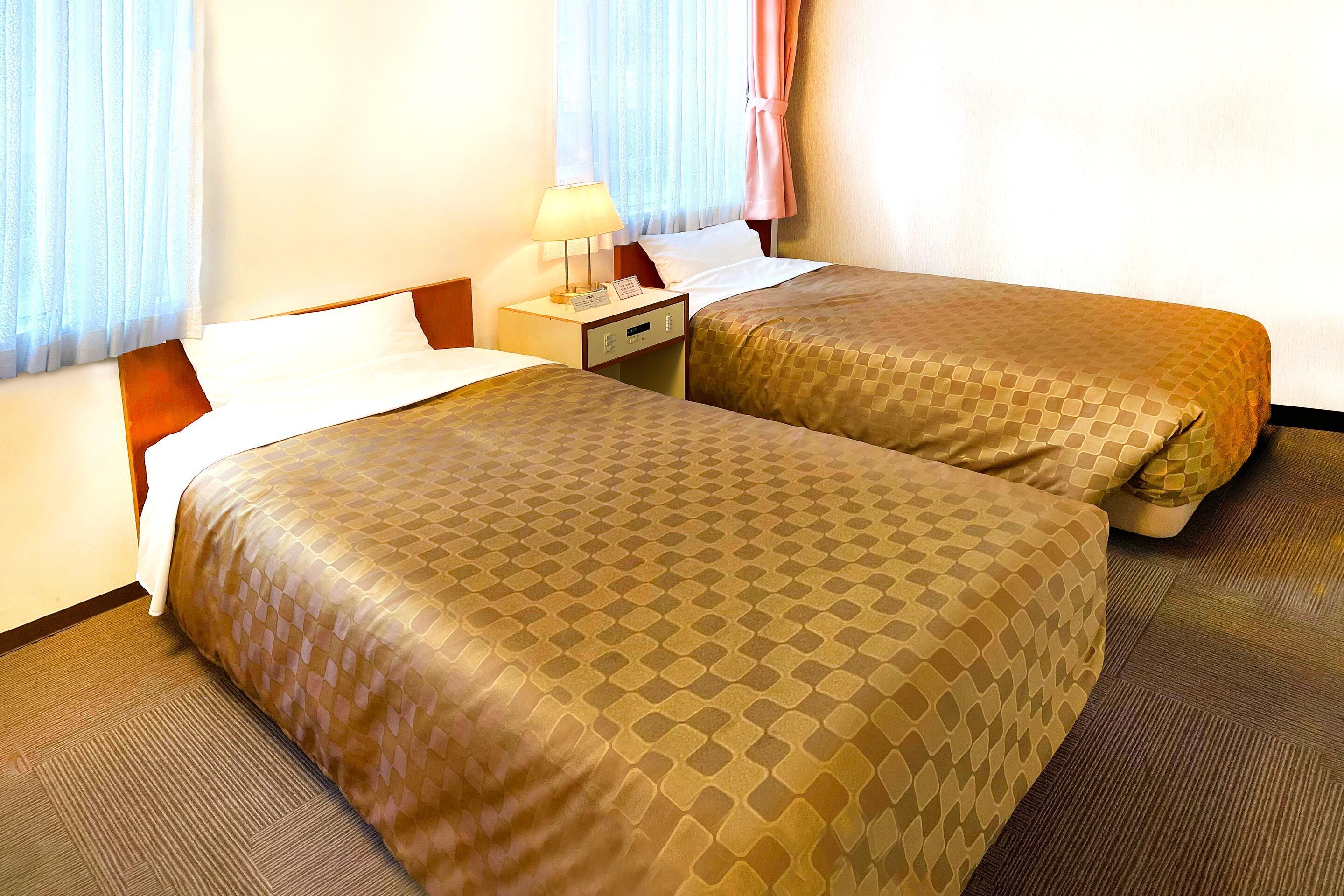 Escrivaninha, Wi-Fi (sobretaxa), roupa de cama