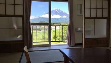 Traditional-Zimmer, Gemeinschaftsbad (Japanese Style)