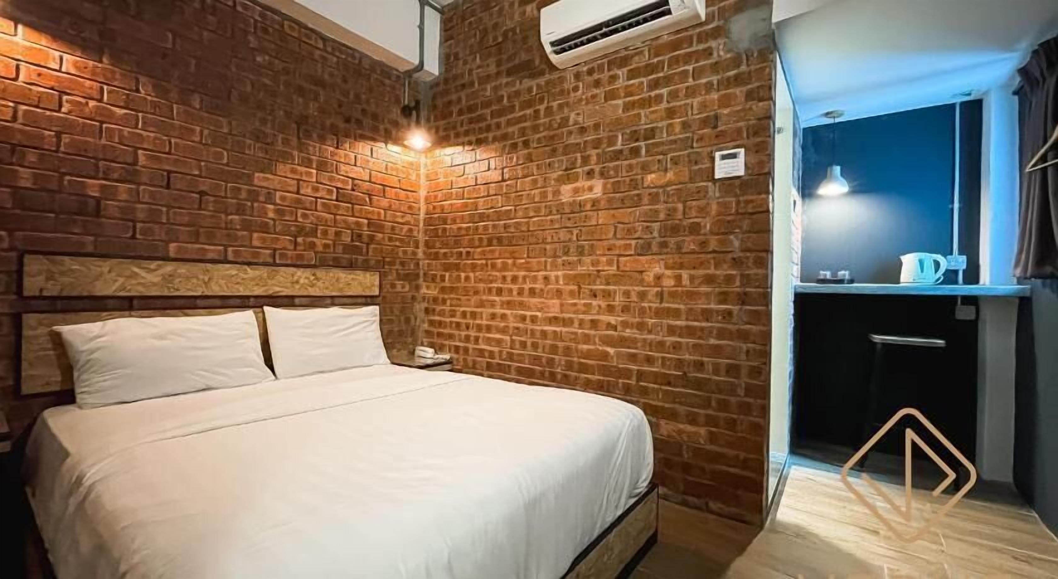 1 bedroom, iron/ironing board, free WiFi