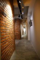 1 habitación, tabla de planchar con plancha y wifi gratis 