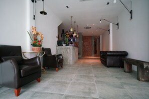Lobby sitting area - Brick Box Hotel (Ipoh)