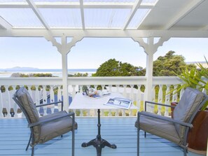 Balcony - Mangawhai Lodge (Mangawhai)