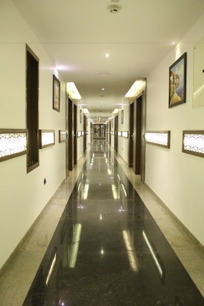 Hallway - NK Grand Park Hotel (Chennai)