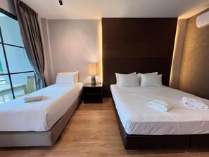 Navin Inn | Minibar, Schreibtisch, schallisolierte Zimmer, WLAN