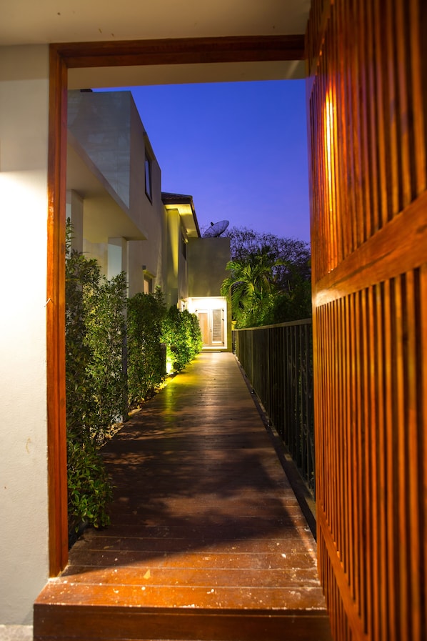 Premier Villa, Multiple Bedrooms, Private Pool, Beachfront | Room service - dining