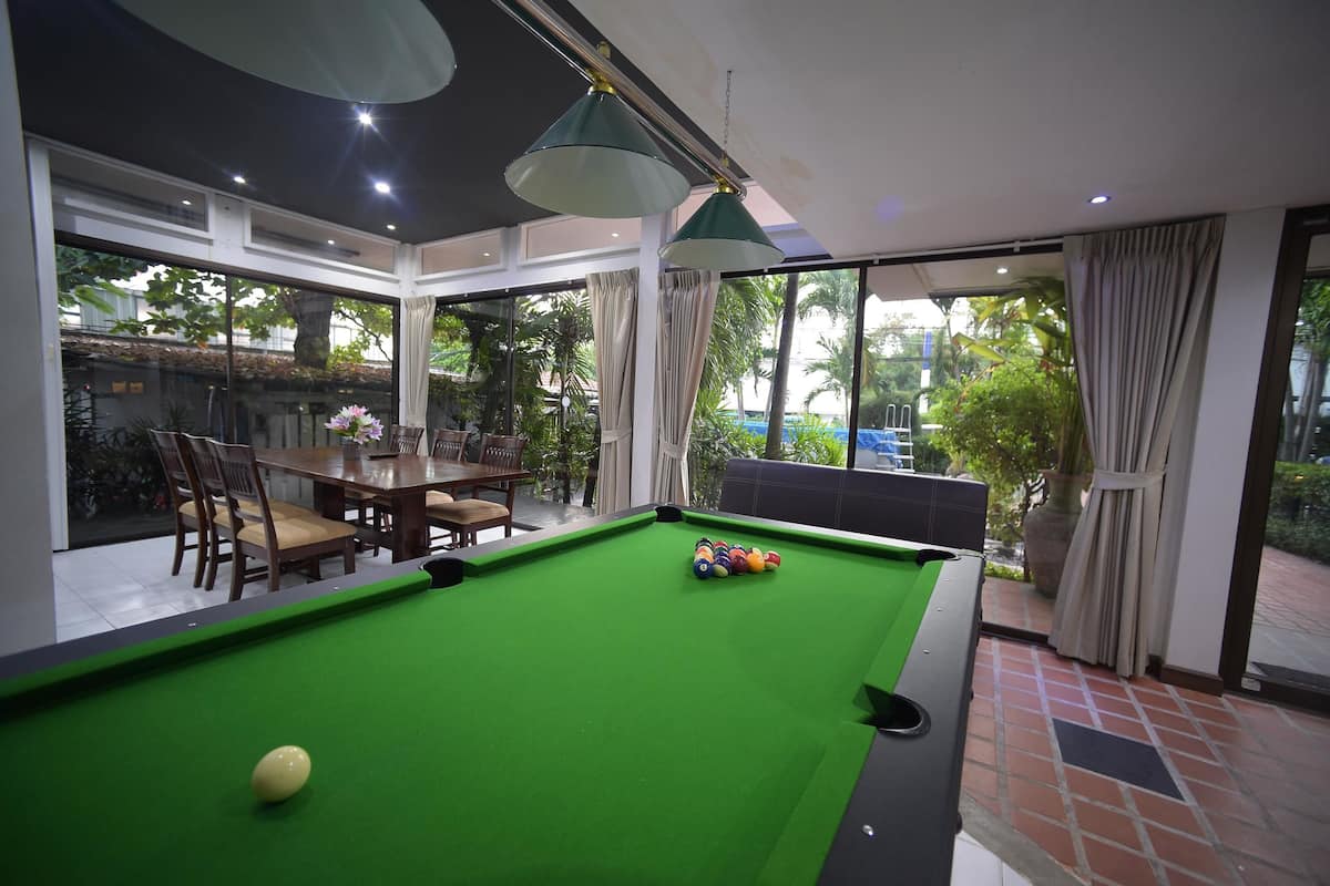 Villa Beachfront | Billiards