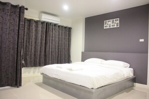 Standard Double Room | Desk, blackout drapes, rollaway beds, free WiFi - The Most Hotel (Rayong)