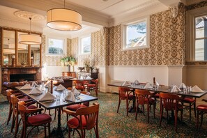 Restaurant - Hotel Etico at Mount Victoria Manor (Mount Victoria)