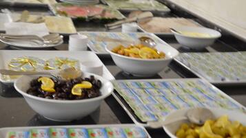 Daily buffet breakfast (EUR 6 per person)