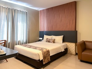 Business-Zimmer | Verdunkelungsvorhänge, kostenloses WLAN, Bettwäsche