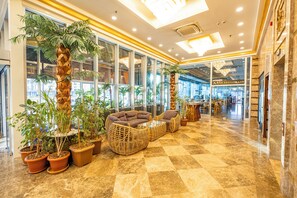 Sảnh tiếp tân