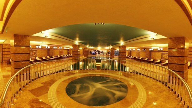 Piscine couverte