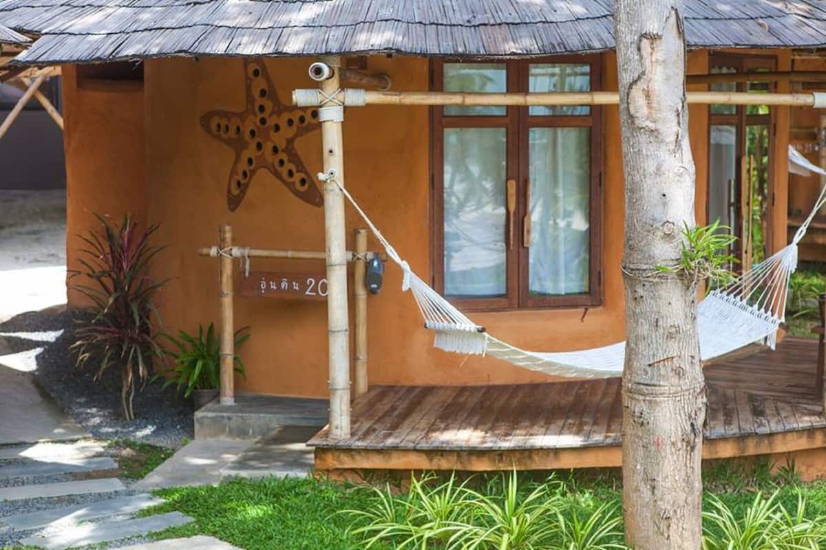 Deluxe Villa | In-room safe, free WiFi, bed sheets