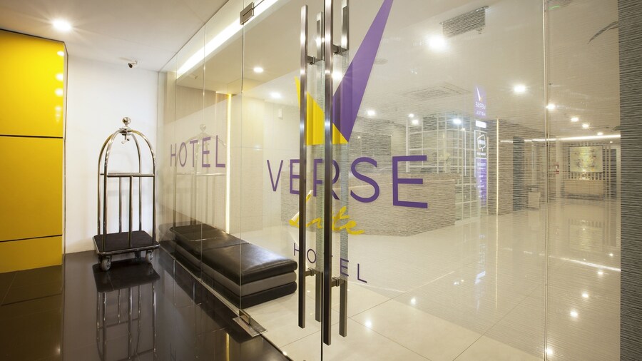 Verse Lite Hotel Gajah Mada