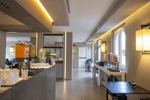 Petit déjeuner continental compris tous les jours