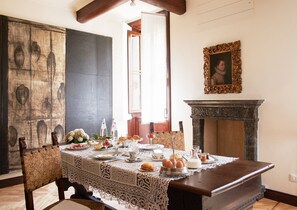 Desayuno a la carta incluido todos los días