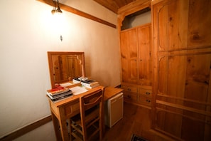Traditionele Twin kamer, 2 eenpersoonsbedden | Luxe beddengoed, een minibar, een kluis op de kamer