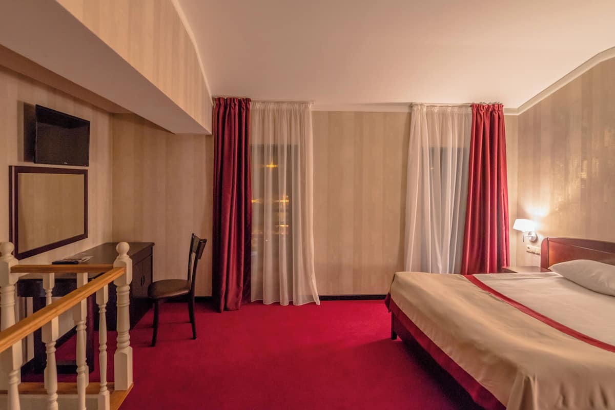 Attico, 1 camera da letto (Building B) | 1 camera, minibar, una scrivania, insonorizzazione