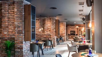 Morgenmadsbuffet hver dag (15 EUR pr. person)