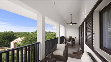 1 bedroom, premium bedding, in-room safe, blackout drapes