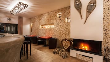 Bar (in der Unterkunft)