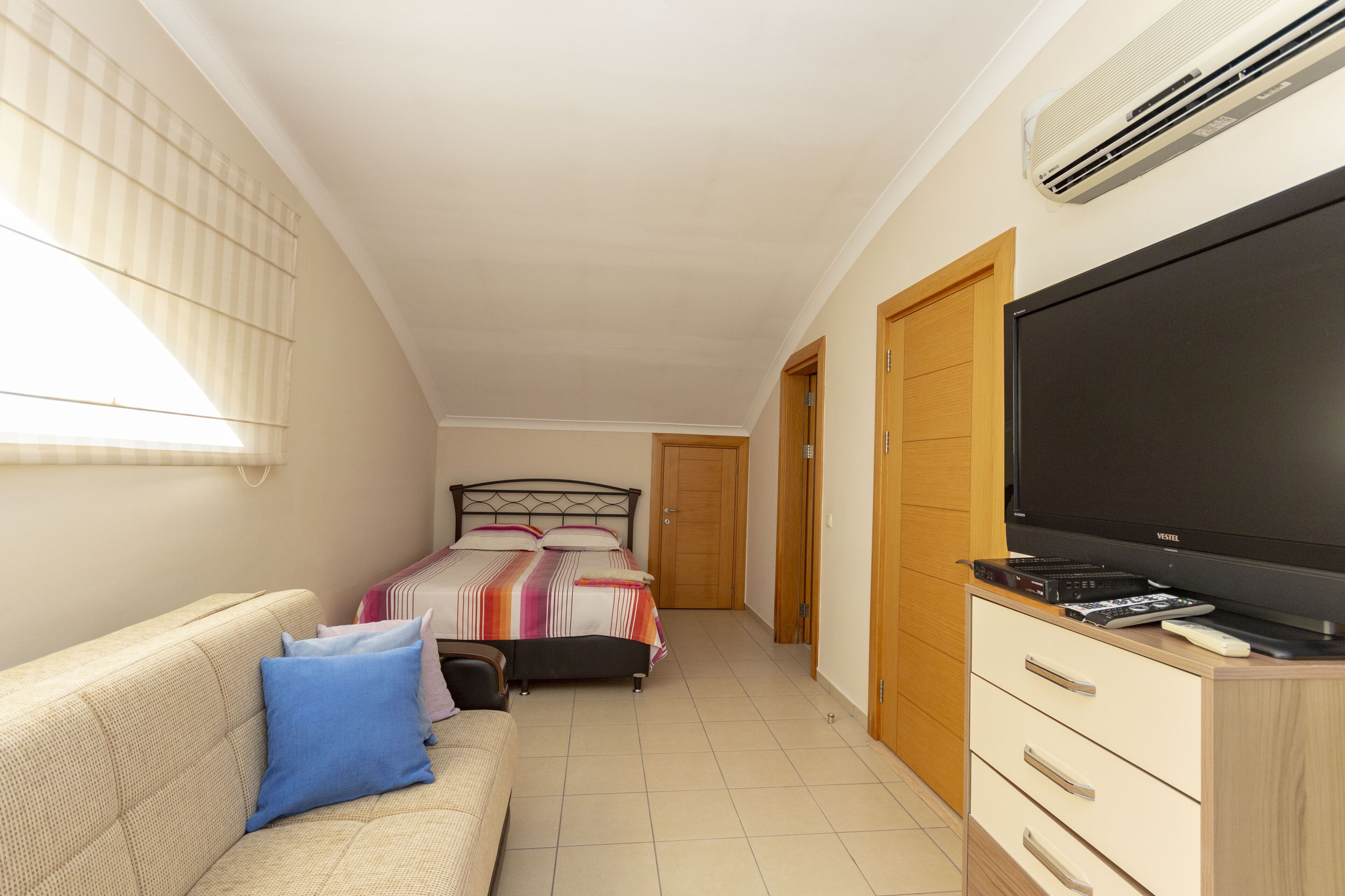 Foto - Paradise Town Villa Elite 100 MBPS free wifi