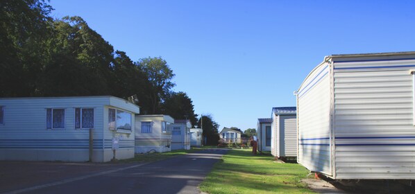Courtyard view - Sutton Vale Country Park (Dover)
