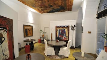 Petit déjeuner continental compris tous les jours