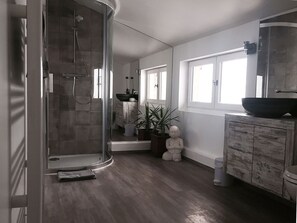 Bathroom - Demeure du lac de fugeres (Le Puy-en-Velay)